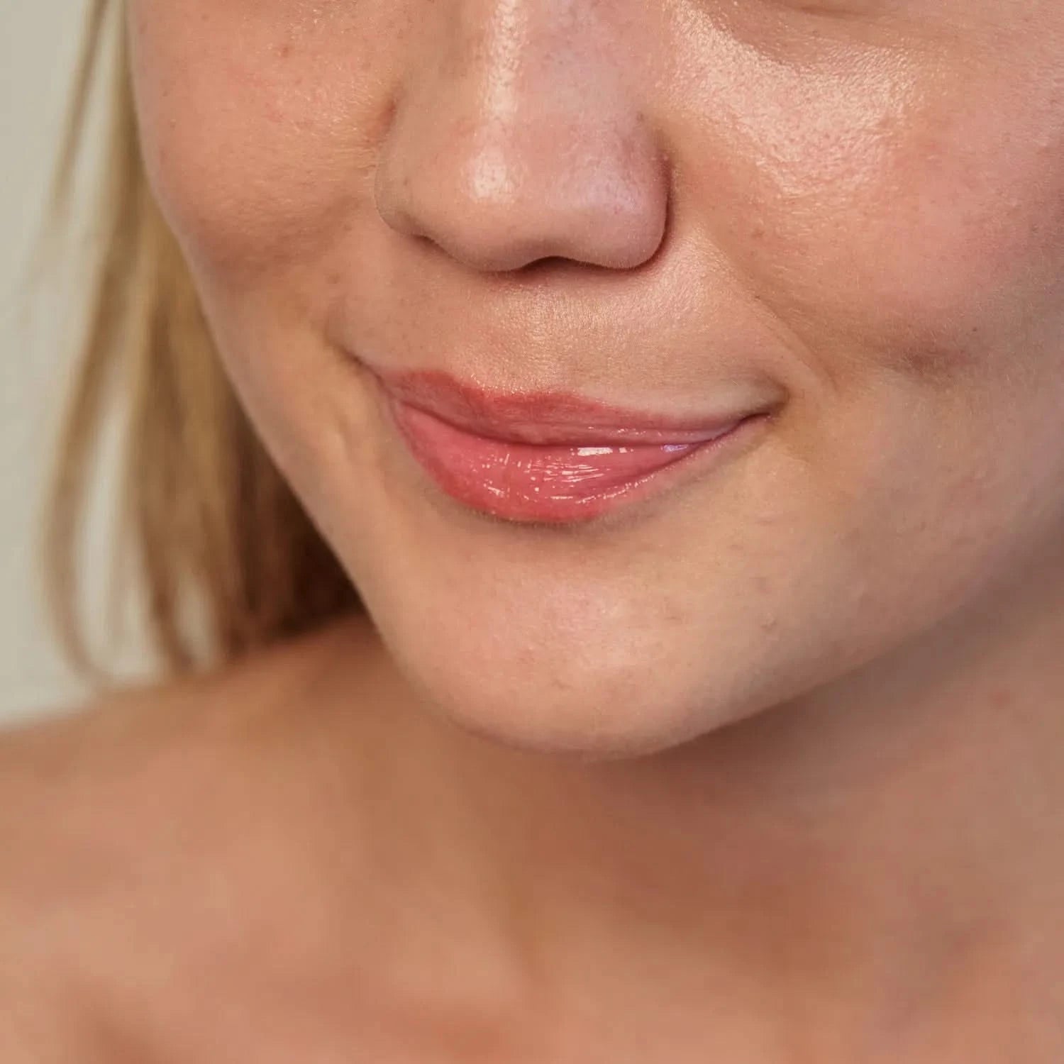 Lip Gloss 02